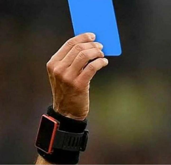 L'avenir du nouveau carton bleu au centre des débats